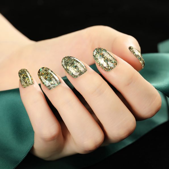 Rosalind-Gel-Polish-Shiny-Diamanté-exemple2